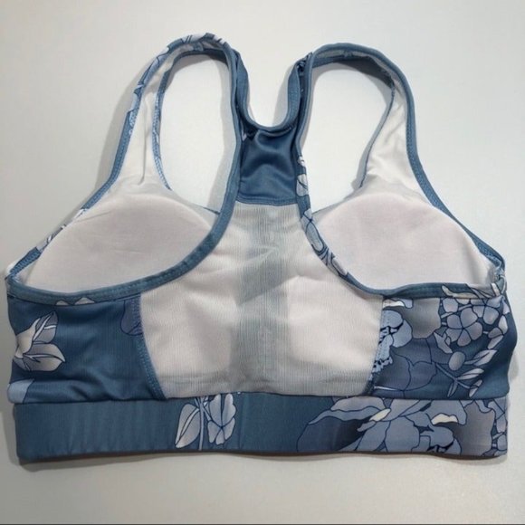 SOLD OUT ☀️Jillian Cinch Push-up Sports Bra☀️ - Picture 8 of 9